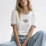 T-SHIRT ŚMIETANKOWY LOVE YOURSELF Z LAMÓWKĄ