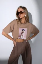 T-SHIRT LE FRIDAY BEŻOWY - obrazek 4
